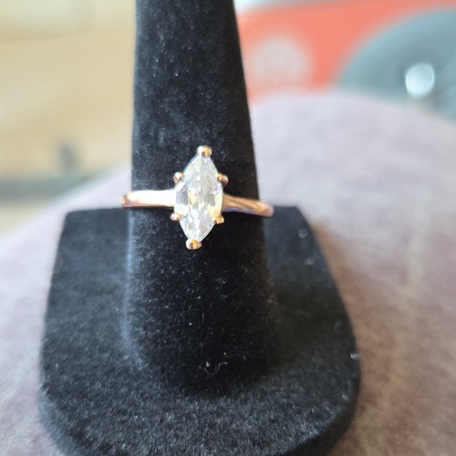 Anello solitario firmato
