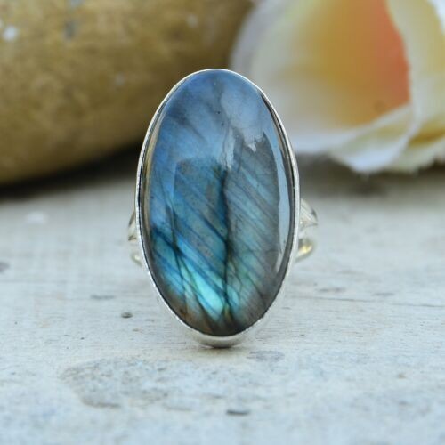 Natural labradorite gemstone - labradorite,